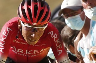 Le Colombien Nairo Quintana a été pris par la patrouille. KEYSTONE/EPA REUTERS POOL/BENOIT TESSIER / POOL
